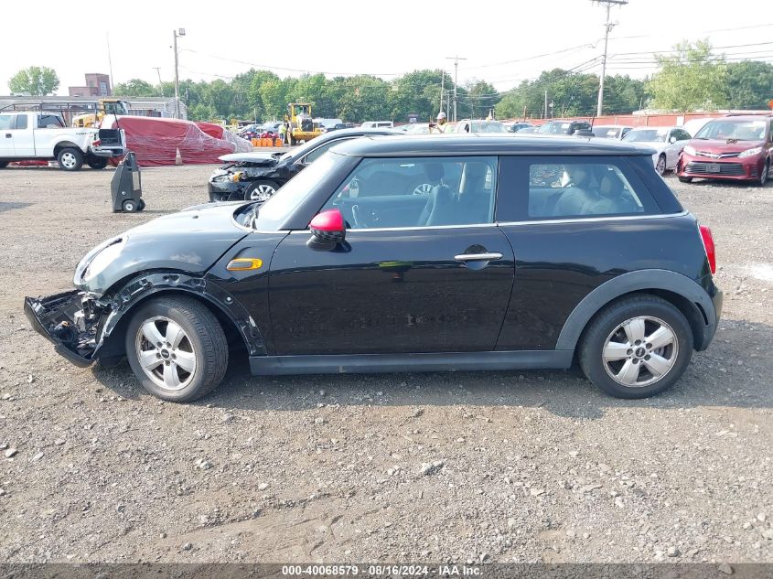 2016 Mini Hardtop Cooper VIN: WMWXP5C52G3B14976 Lot: 40068579