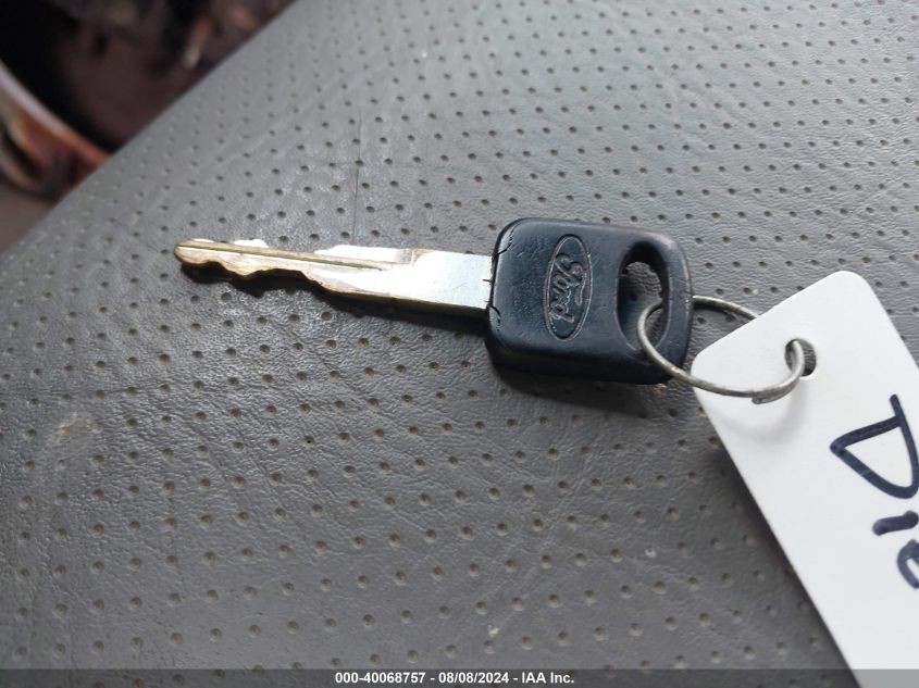 2004 Ford E-350 Super Duty Commercial/Recreational VIN: 1FTSS34P34HB27537 Lot: 40068757