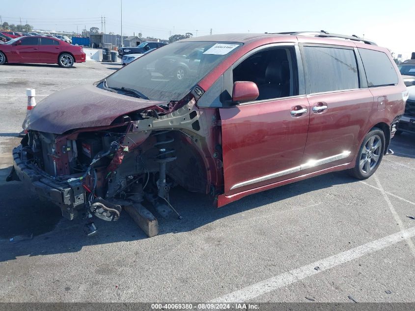 5TDXZ3DC0KS990156 2019 TOYOTA SIENNA - Image 2