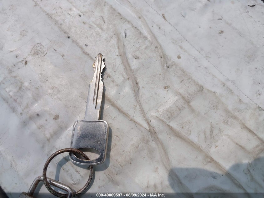 2000 Ford F-250 Lariat/Xl/Xlt VIN: 1FTNX20L4YEB80511 Lot: 40069597