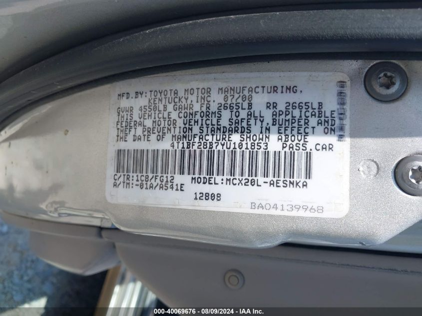 2000 Toyota Avalon Xl VIN: 4T1BF28B7YU101853 Lot: 40069676