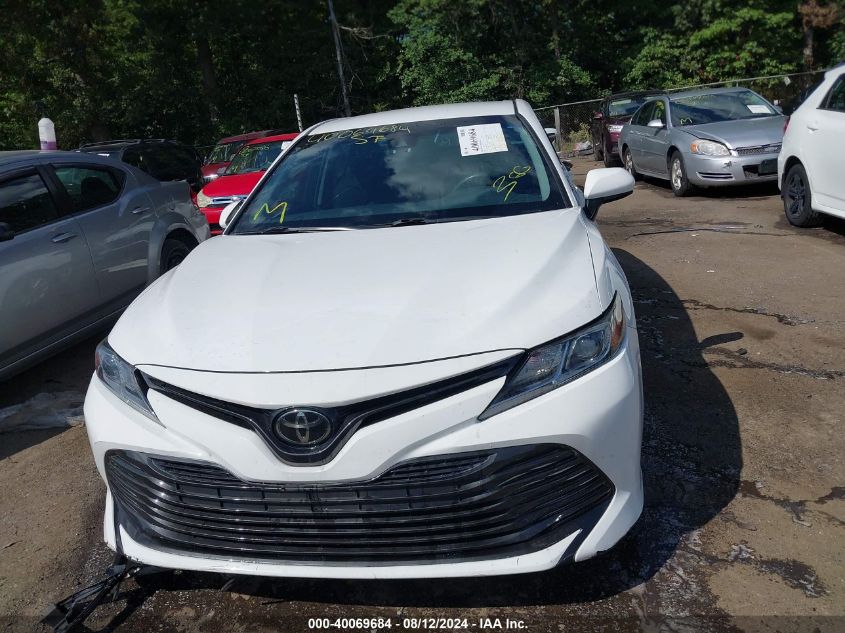 2018 Toyota Camry L/Le/Se/Xle VIN: 4T1B11HK3JU089537 Lot: 40069684