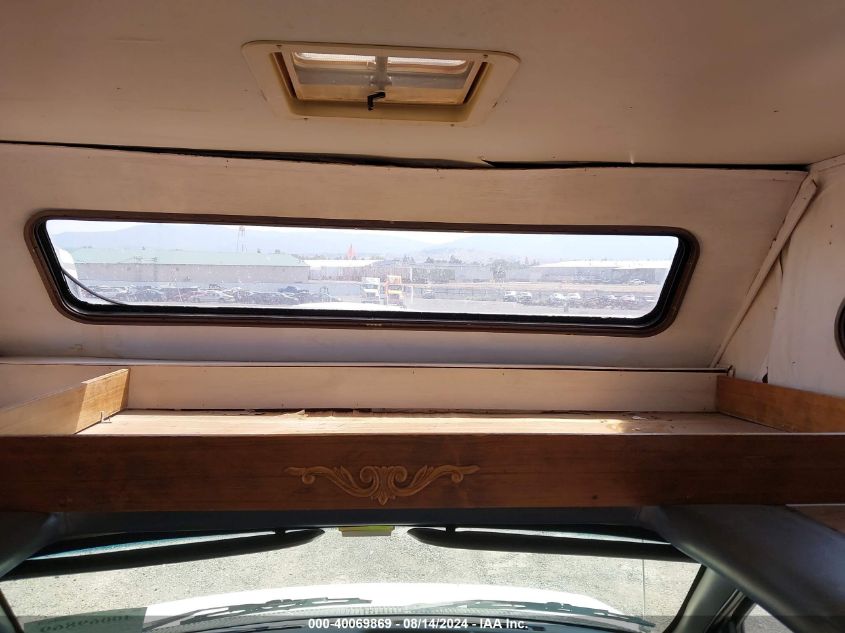 1993 Ford Econoline E350 Cutaway Van VIN: 1FDKE30G4PHB84021 Lot: 40069869