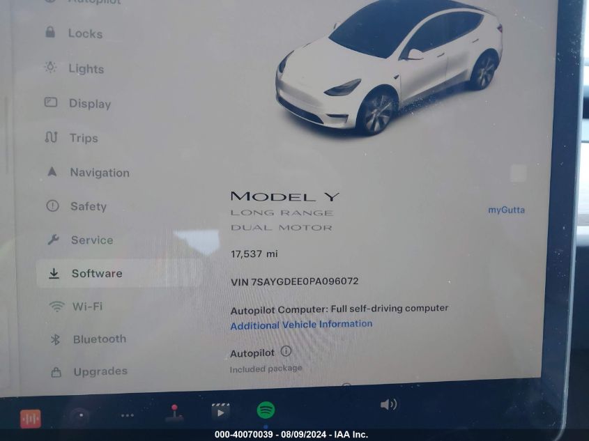 2023 Tesla Model Y Awd/Long Range Dual Motor All-Wheel Drive VIN: 7SAYGDEE0PA096072 Lot: 40070039