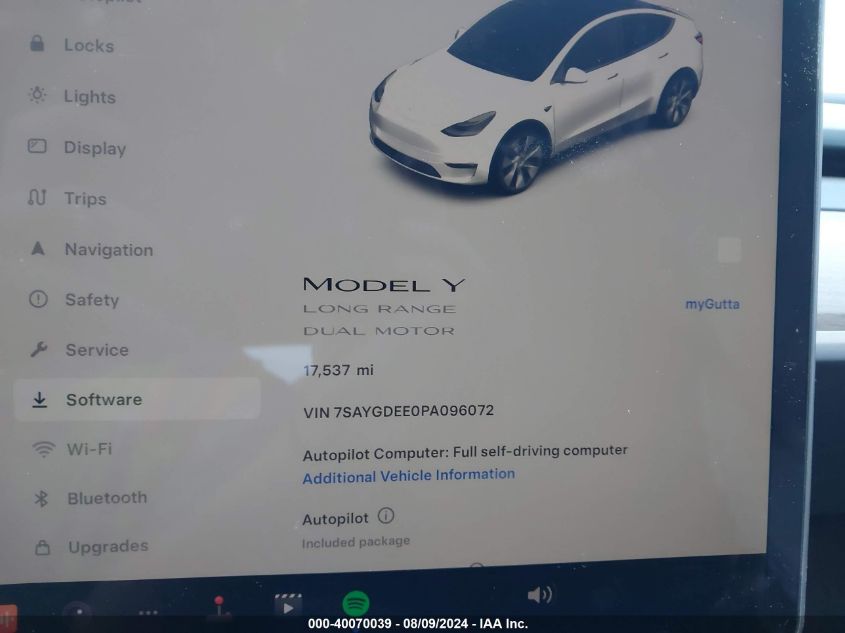 2023 Tesla Model Y Awd/Long Range Dual Motor All-Wheel Drive VIN: 7SAYGDEE0PA096072 Lot: 40070039