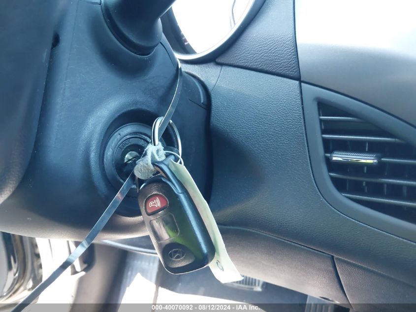 2012 Hyundai Elantra Limited (Ulsan Plant) VIN: KMHDH4AE2CU199556 Lot: 40070092