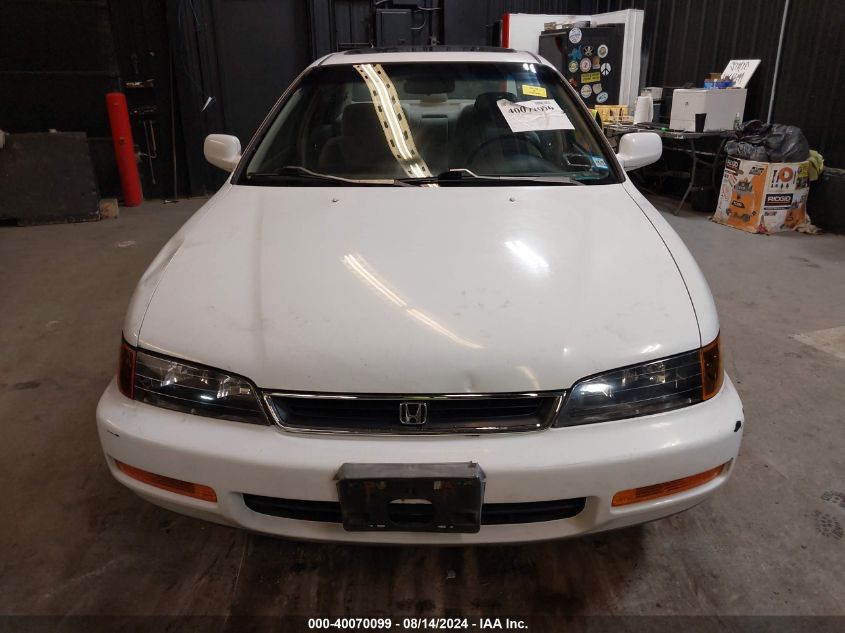 1996 Honda Accord Ex/Ex-R VIN: 1HGCD5651TA039438 Lot: 40070099