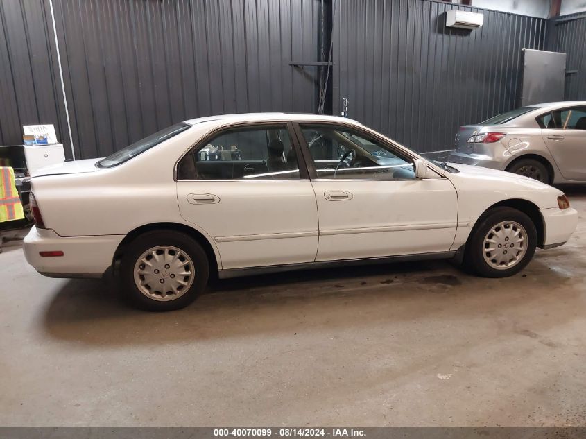 1996 Honda Accord Ex/Ex-R VIN: 1HGCD5651TA039438 Lot: 40070099