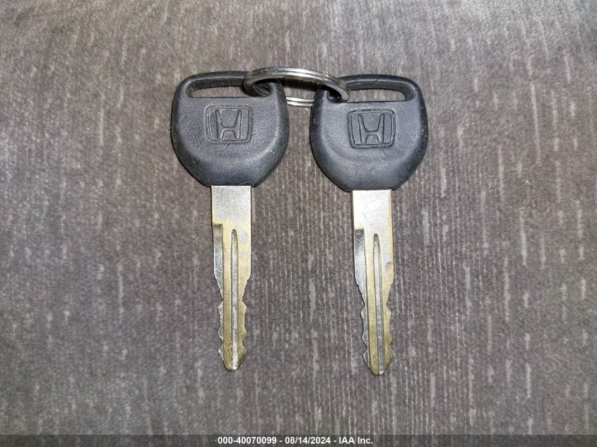 1996 Honda Accord Ex/Ex-R VIN: 1HGCD5651TA039438 Lot: 40070099