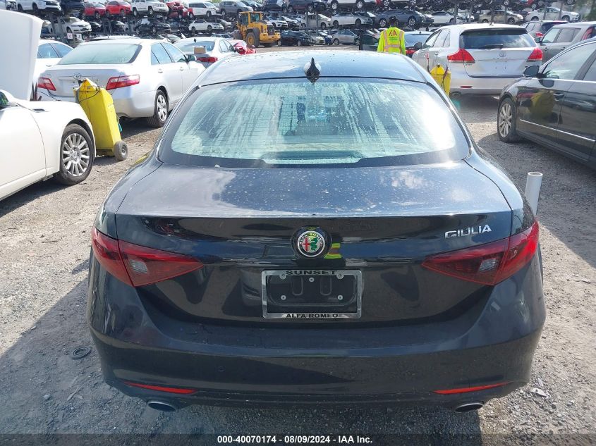 2017 Alfa Romeo Giulia Ti Rwd VIN: ZARFAECNXH7556059 Lot: 40070174