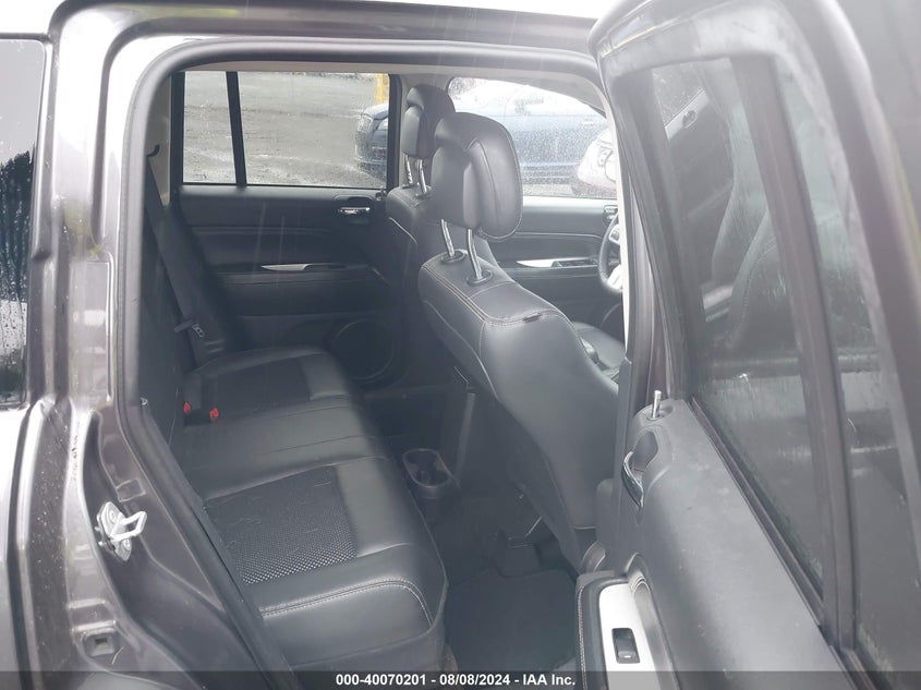 2015 Jeep Compass Latitude VIN: 1C4NJDEB9FD303252 Lot: 40070201