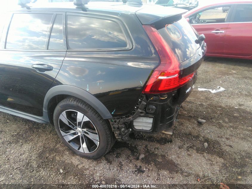 2020 Volvo V60 Cross Country T5 VIN: YV4102WK8L1030660 Lot: 40070216