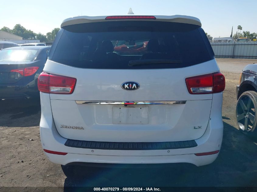 KNDMB5C12J6425392 2018 KIA SEDONA - Image 16