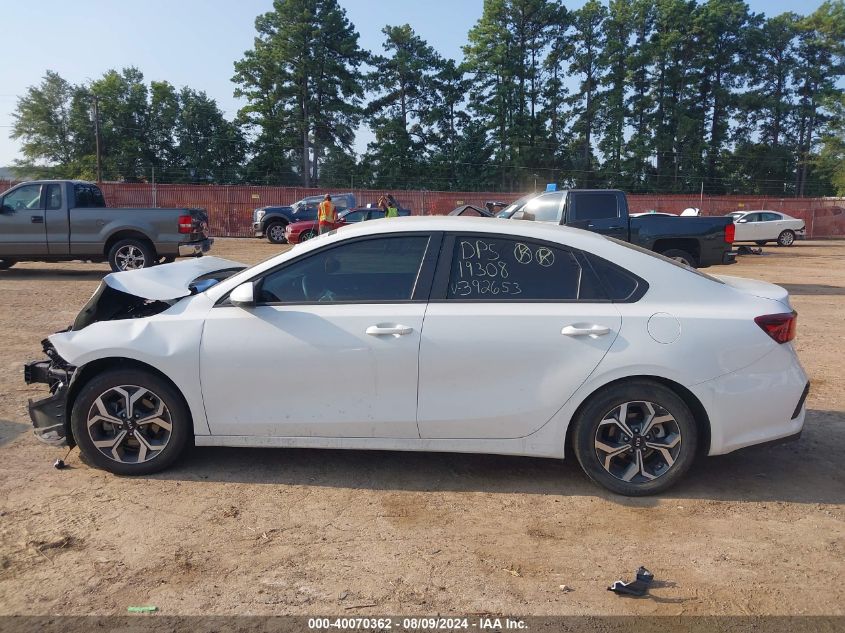 2021 Kia Forte Lxs VIN: 3KPF24AD4ME392653 Lot: 40070362