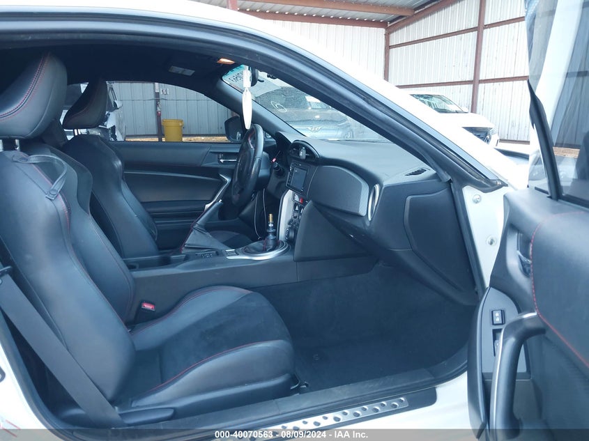 2015 Subaru Brz 2.0 Limited/Blue.series VIN: JF1ZCAC15F9602749 Lot: 40070563