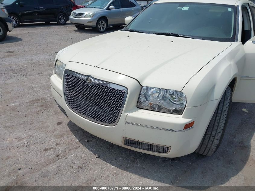 2008 Chrysler 300 Touring VIN: 2C3KA53G78H158052 Lot: 40070771