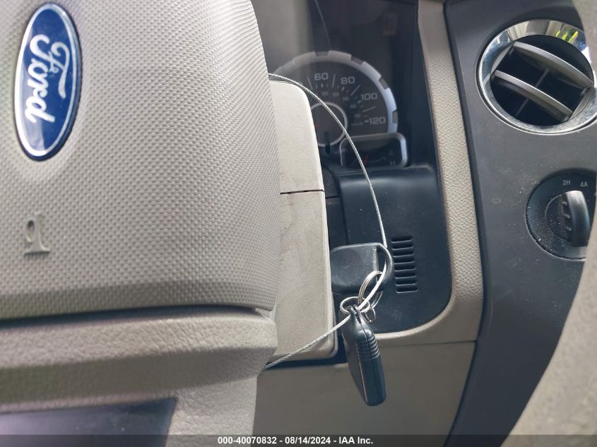 2007 Ford Expedition Xlt VIN: 1FMFU16557LA22927 Lot: 40070832