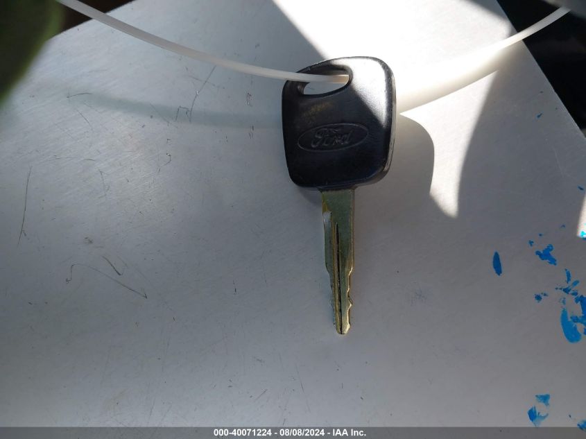 2000 Ford F-150 Work Series/Xl/Xlt VIN: 1FTZX1726YKB27268 Lot: 40071224