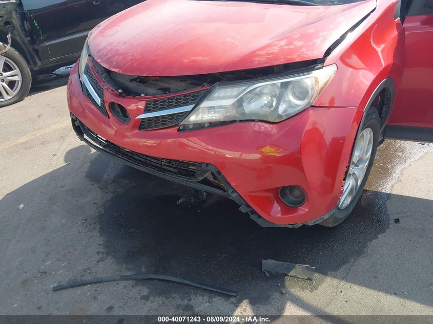 2014 TOYOTA RAV4 LE - JTMBFREV0E5029928