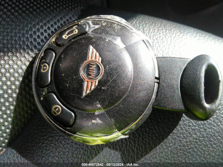 2011 Mini Cooper VIN: WMWSU3C59BT098465 Lot: 40072542