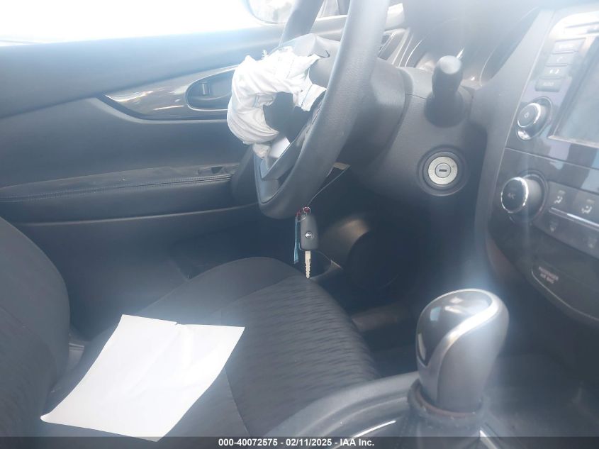 2019 Nissan Rogue S VIN: 5N1AT2MT4KC843871 Lot: 40072575