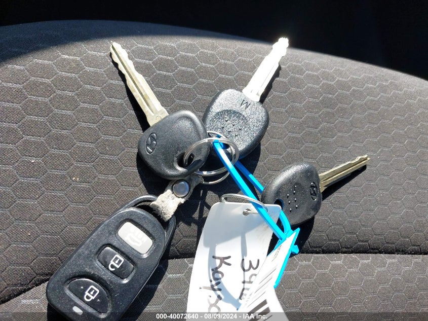 VIN 5NPD84LF4KH464139 2019 HYUNDAI ELANTRA SEL