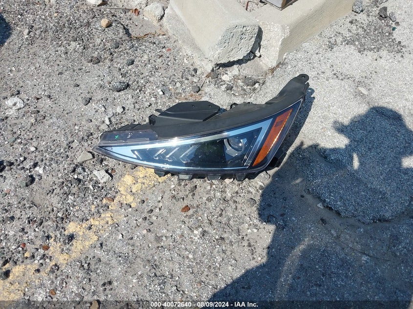 VIN 5NPD84LF4KH464139 2019 HYUNDAI ELANTRA SEL