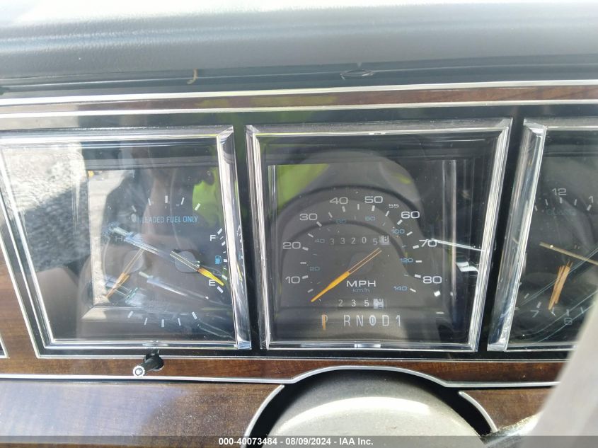 1989 Lincoln Town Car Signature VIN: 1LNBM82F0KY784256 Lot: 40073484