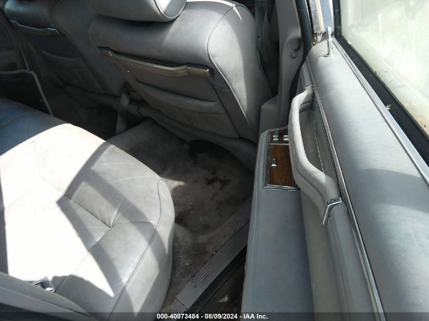 1989 Lincoln Town Car Signature VIN: 1LNBM82F0KY784256 Lot: 40073484