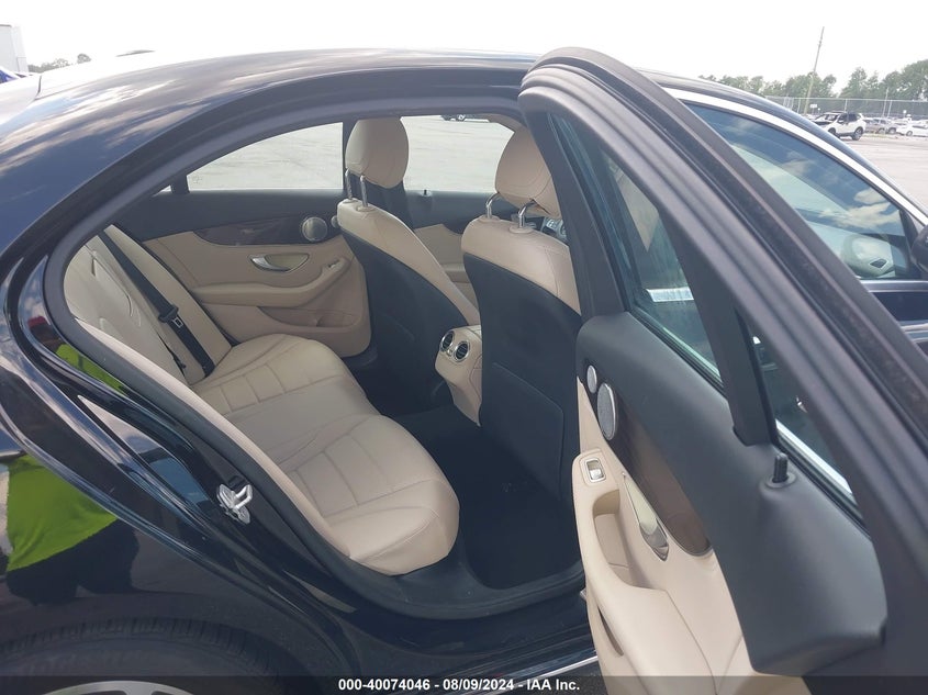 2015 Mercedes-Benz C 300 Luxury/Sport VIN: 55SWF4JB5FU090318 Lot: 40074046