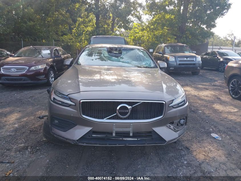 7JR102FK1MG102527 2021 Volvo S60 T5 Momentum