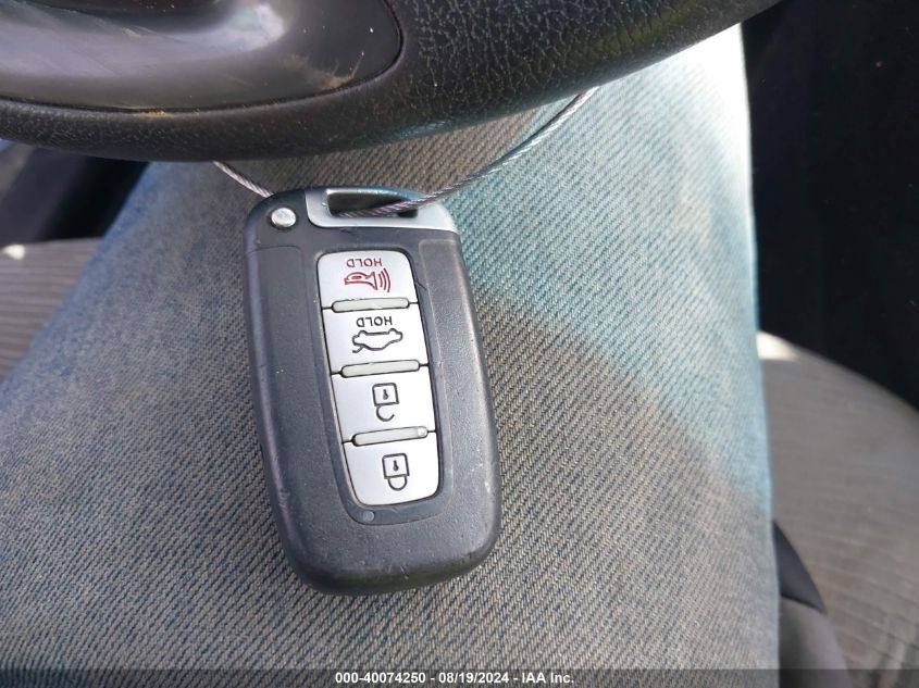 2015 Hyundai Sonata Hybrid VIN: KMHEC4A43FA133744 Lot: 40074250