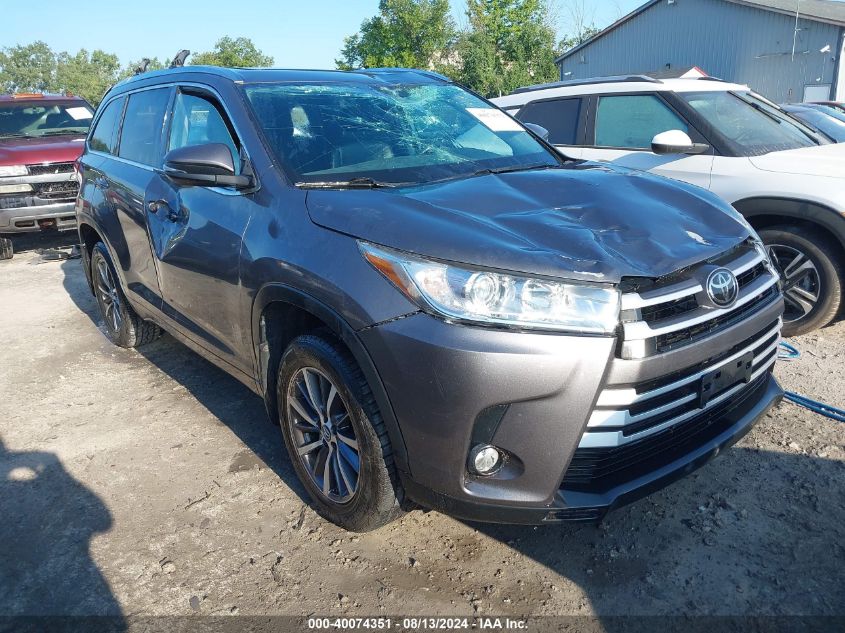 5TDJZRFHXJS871529 2018 TOYOTA HIGHLANDER - Image 1