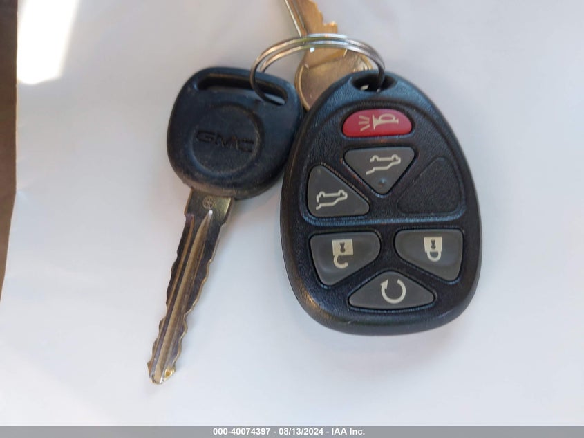 2013 GMC YUKON DENALI - 1GKS2EEFXDR183216