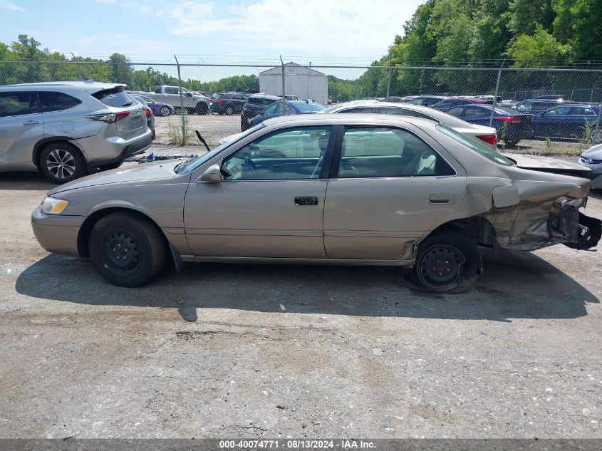 1999 Toyota Camry Le VIN: 4T1BG22K9XU412415 Lot: 40074771