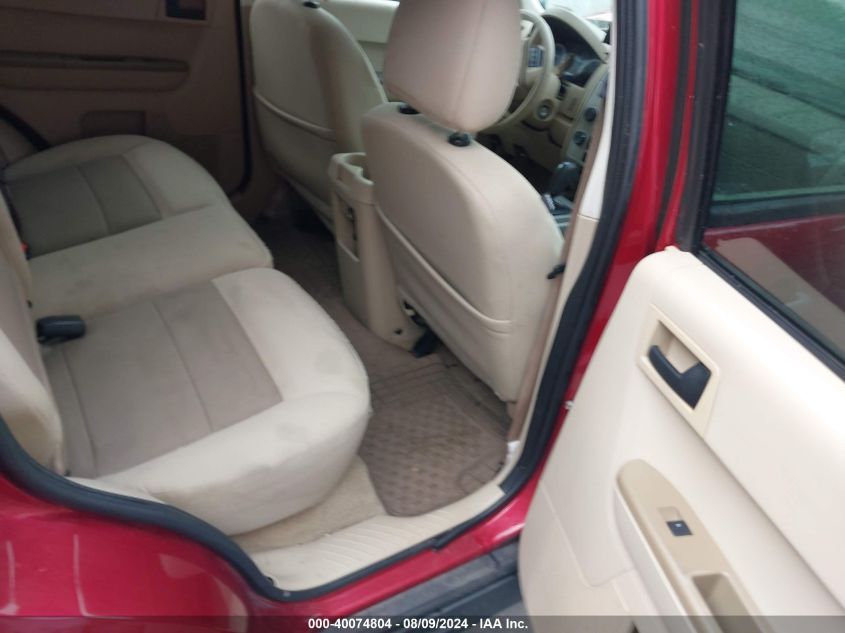 2008 Ford Escape Xlt VIN: 1FMCU93118KE10098 Lot: 40074804