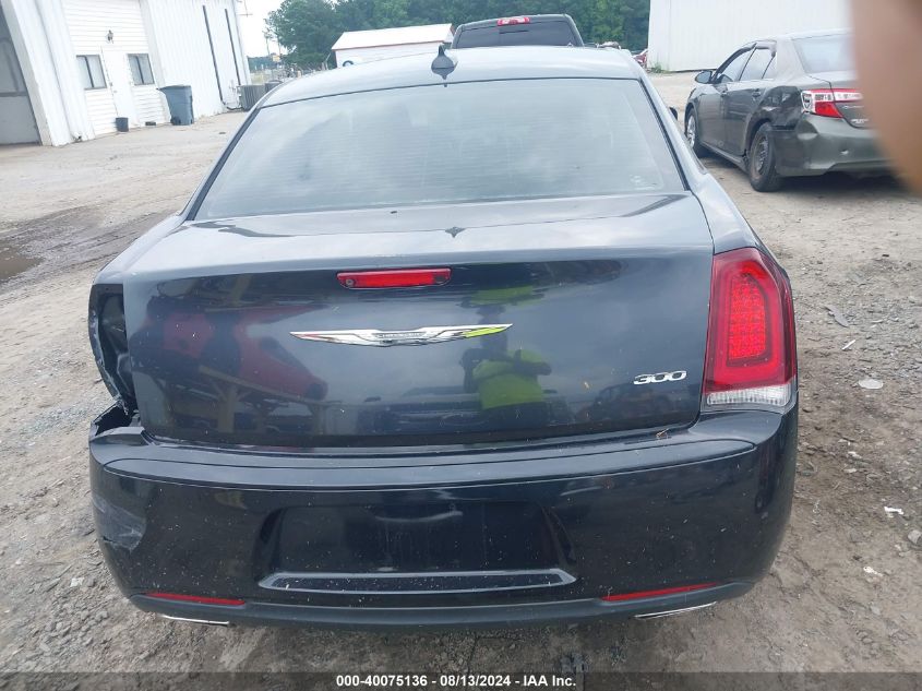 2C3CCAAGXJH308560 2018 Chrysler 300 Touring