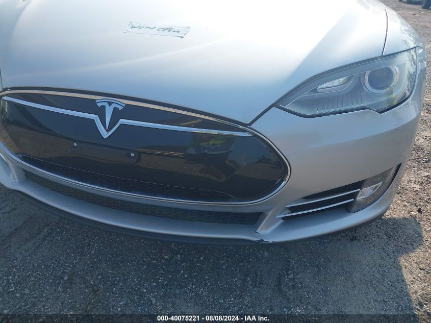 2013 Tesla Model S VIN: 5YJSA1DN0DFP05471 Lot: 40075221