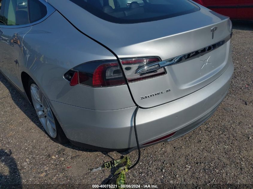 5YJSA1DN0DFP05471 2013 Tesla Model S