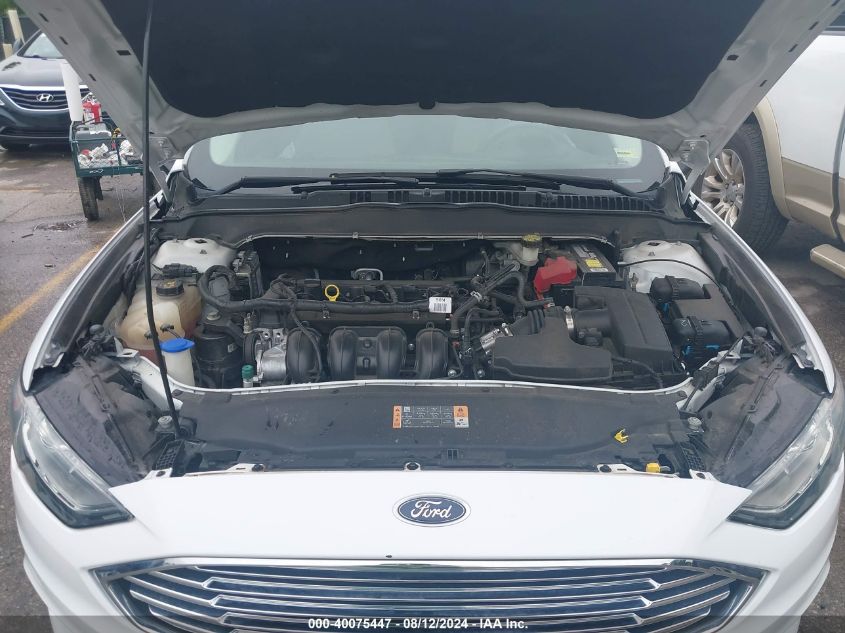 2017 FORD FUSION S - 3FA6P0G71HR343622