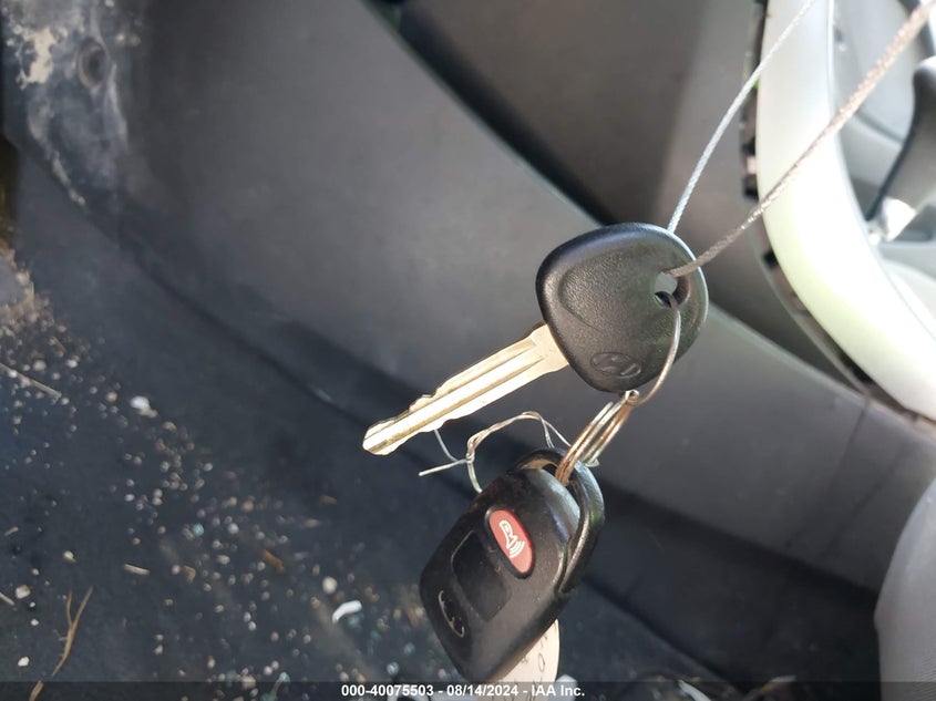 5NPDH4AE2DH355739 2013 Hyundai Elantra Gls