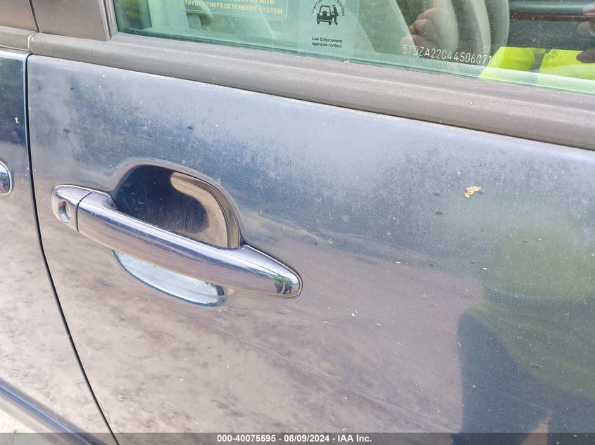 2004 Toyota Sienna Xle VIN: 5TDZA22C44S060714 Lot: 40075595