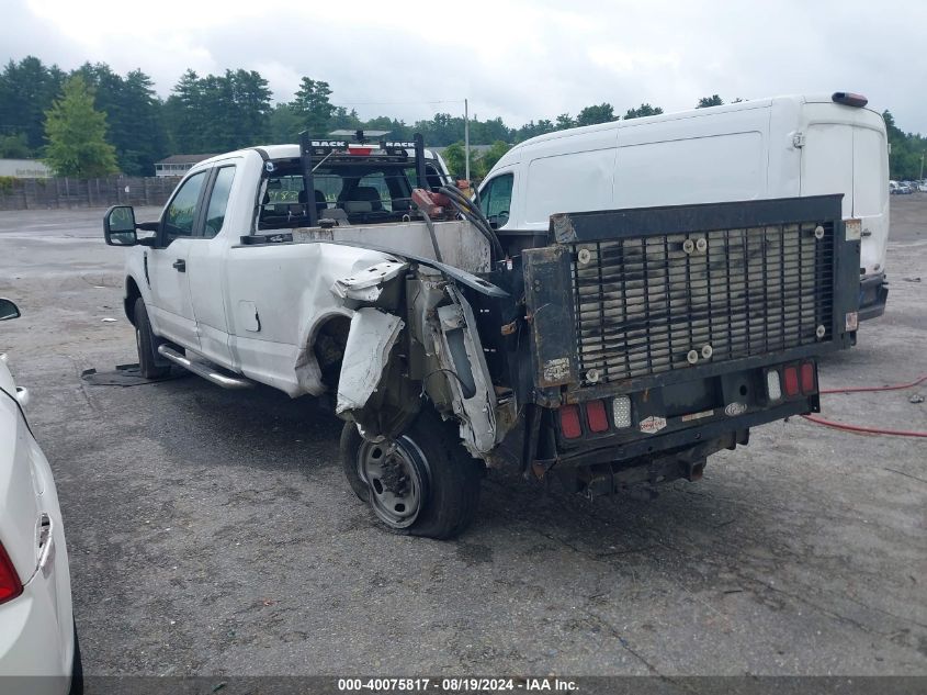 2017 Ford F-250 Xl VIN: 1FT7X2B64HEE06790 Lot: 40075817