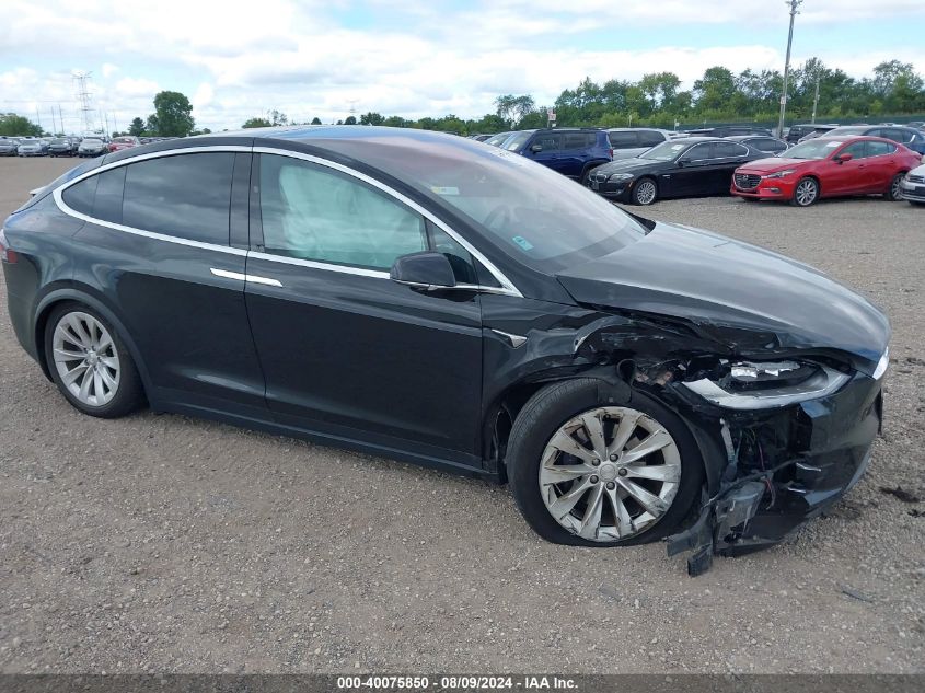 2018 Tesla Model X 100D/75D/P100D VIN: 5YJXCBE21JF088510 Lot: 40075850