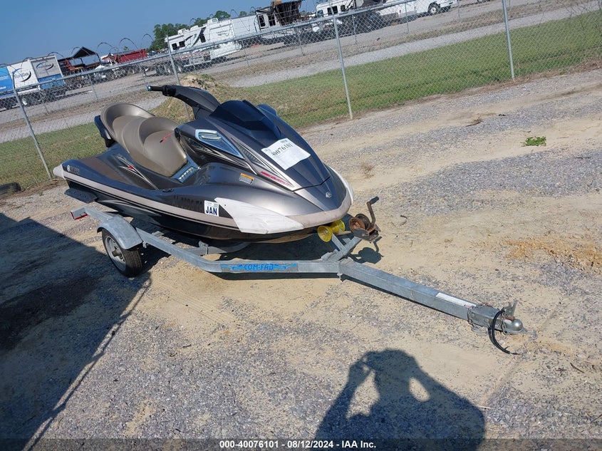 2010 YAMAHA WAVERUNNER YAMAHA WAVERUNNER