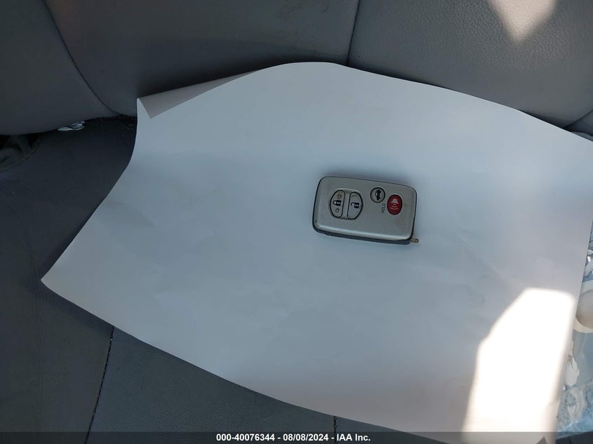 2010 Toyota Camry Hybrid VIN: 4T1BB3EK2AU118734 Lot: 40076344