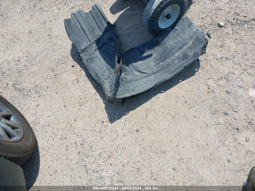 2010 Toyota Camry Hybrid VIN: 4T1BB3EK2AU118734 Lot: 40076344