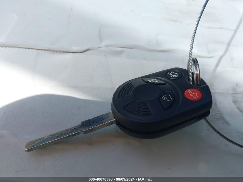 2017 Ford Escape Se VIN: 1FMCU0GD7HUD77256 Lot: 40076398