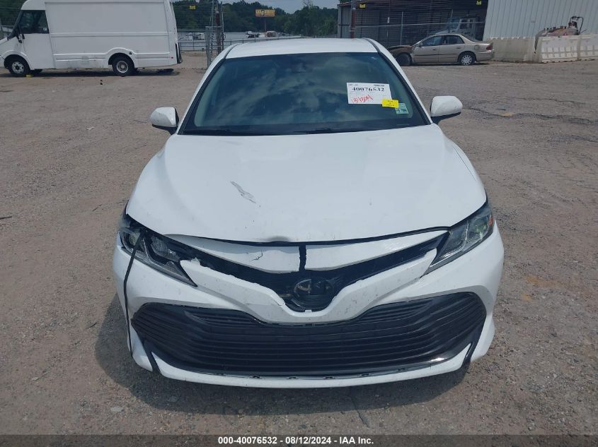 2019 Toyota Camry Le VIN: 4T1B11HK6KU823489 Lot: 40076532