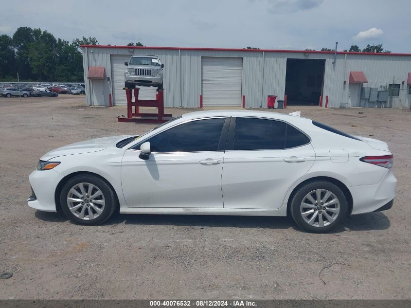 2019 Toyota Camry Le VIN: 4T1B11HK6KU823489 Lot: 40076532